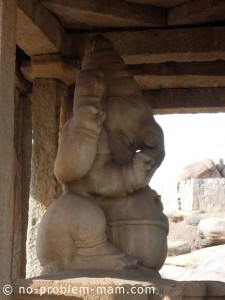 Sasivekalu Ganesha Temple