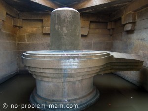 Badavinlinga Temple (Hampi)