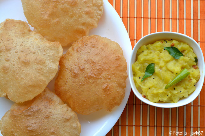 puri-bhaji petits-déjeuners indiens