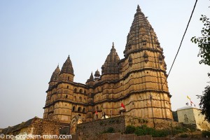 Chaturbhuj Mandir