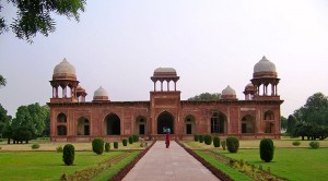 Mariam's_Tomb,_Sikandra,_Agra