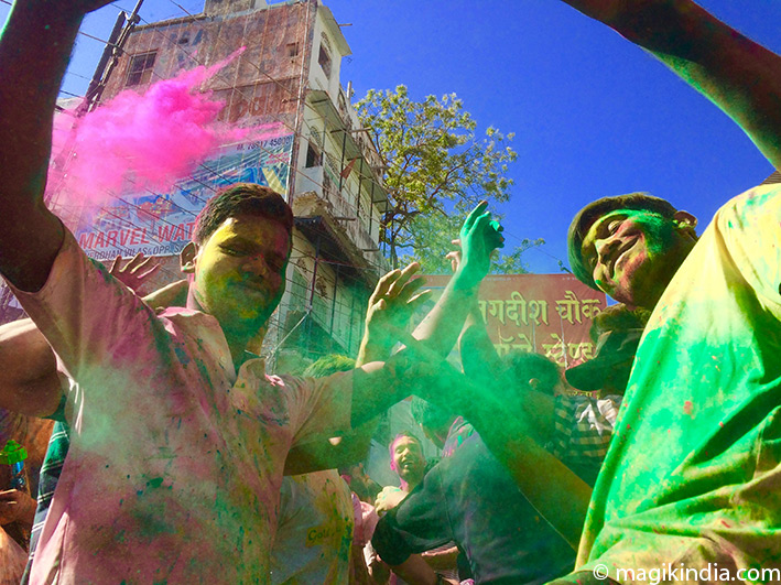 holi6