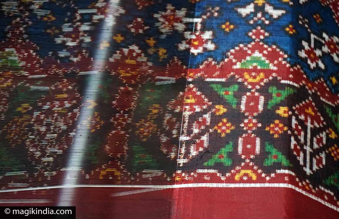 Patan, Rani-ki-Vav and Patola sari - MAGIK INDIA