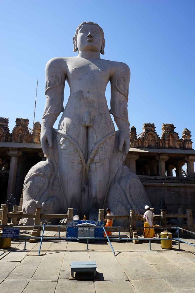 Shravanabelagola, demeure du géant du Karnataka MAGIK INDIA