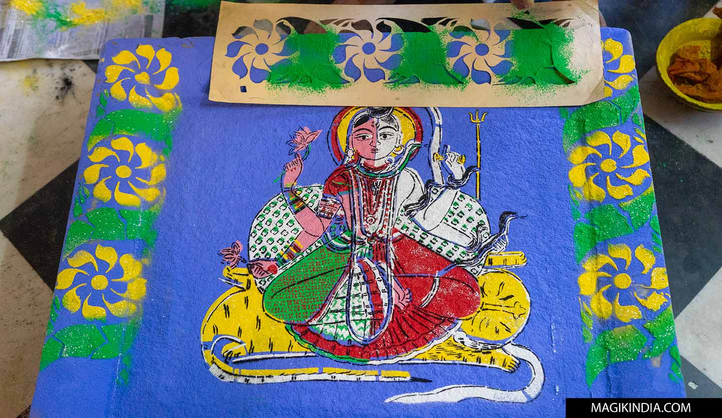 Sanjhi, l’art traditionnel du pochoir en Inde