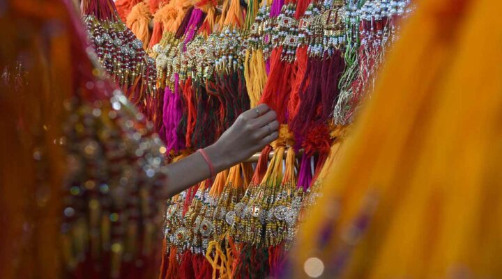 Rakhi, Raksha Bandhan, célébration du lien frère-soeur - MAGIK INDIA