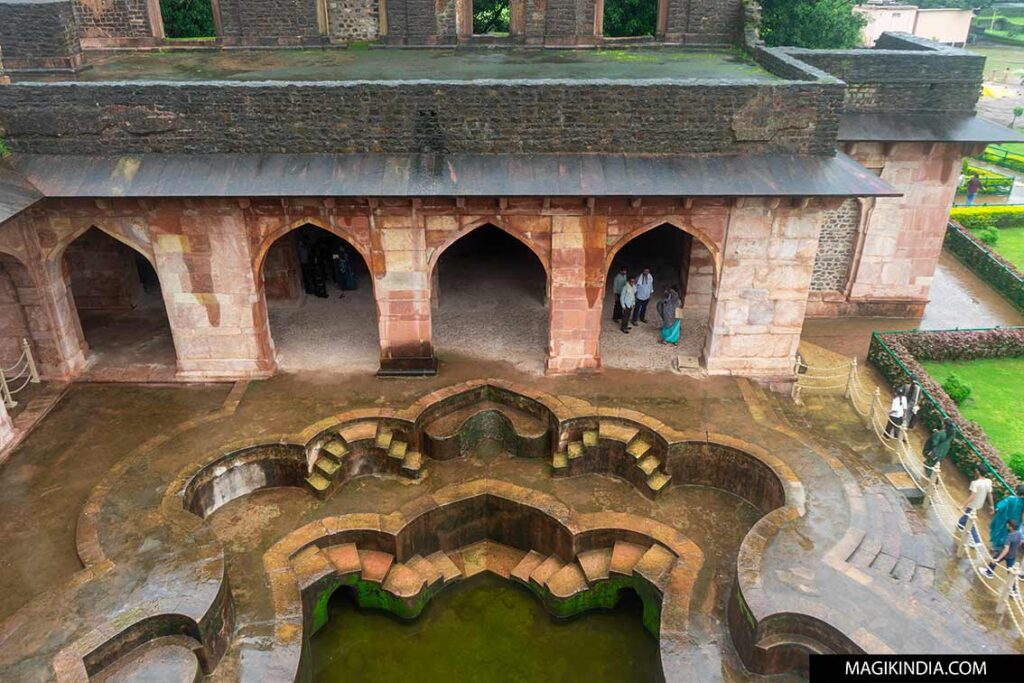 Mandu